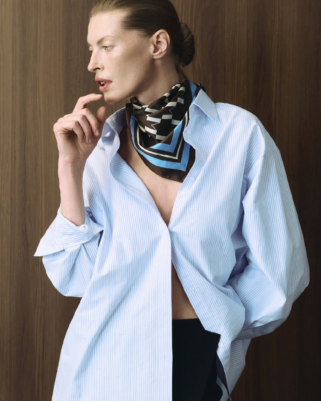 Насыщенный шоколадный, глубокий черный и нежно-голубой - наши любимые оттенки для классических образов.