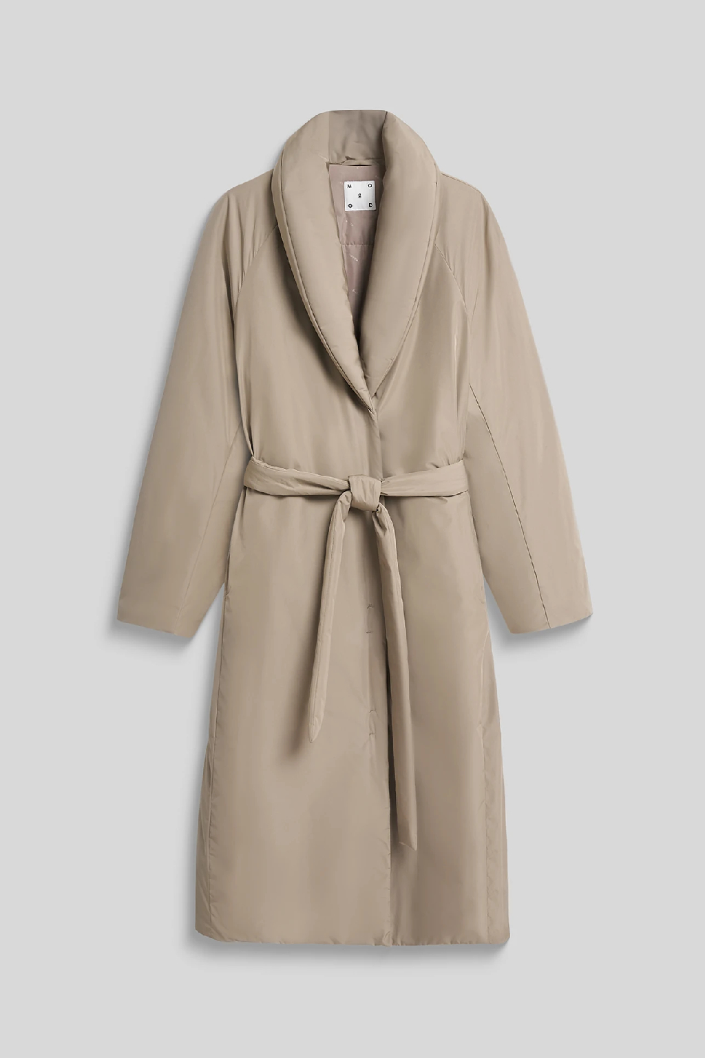 Собрали 4 образа для разных погодных условий. В основе каждого — брюки-аладдины из вязаного трикотажа.

Для создания комфортного нижнего слоя сочетаем их с джемпером, кардиганом или поло, а в качестве верхнего выбираем пальто с шарфом, куртку из экокожи и модели из водоотталкивающих материалов — объемный пуховик или утепленное пальто. Дополняем каждый образ удобной обувью, минималистичной сумкой в базовых оттенках и теплыми аксессуарами — в зависимости от погоды и настроения.

Познакомиться со всеми моделями можно на нашем сайте, в приложении и розничных магазинах.