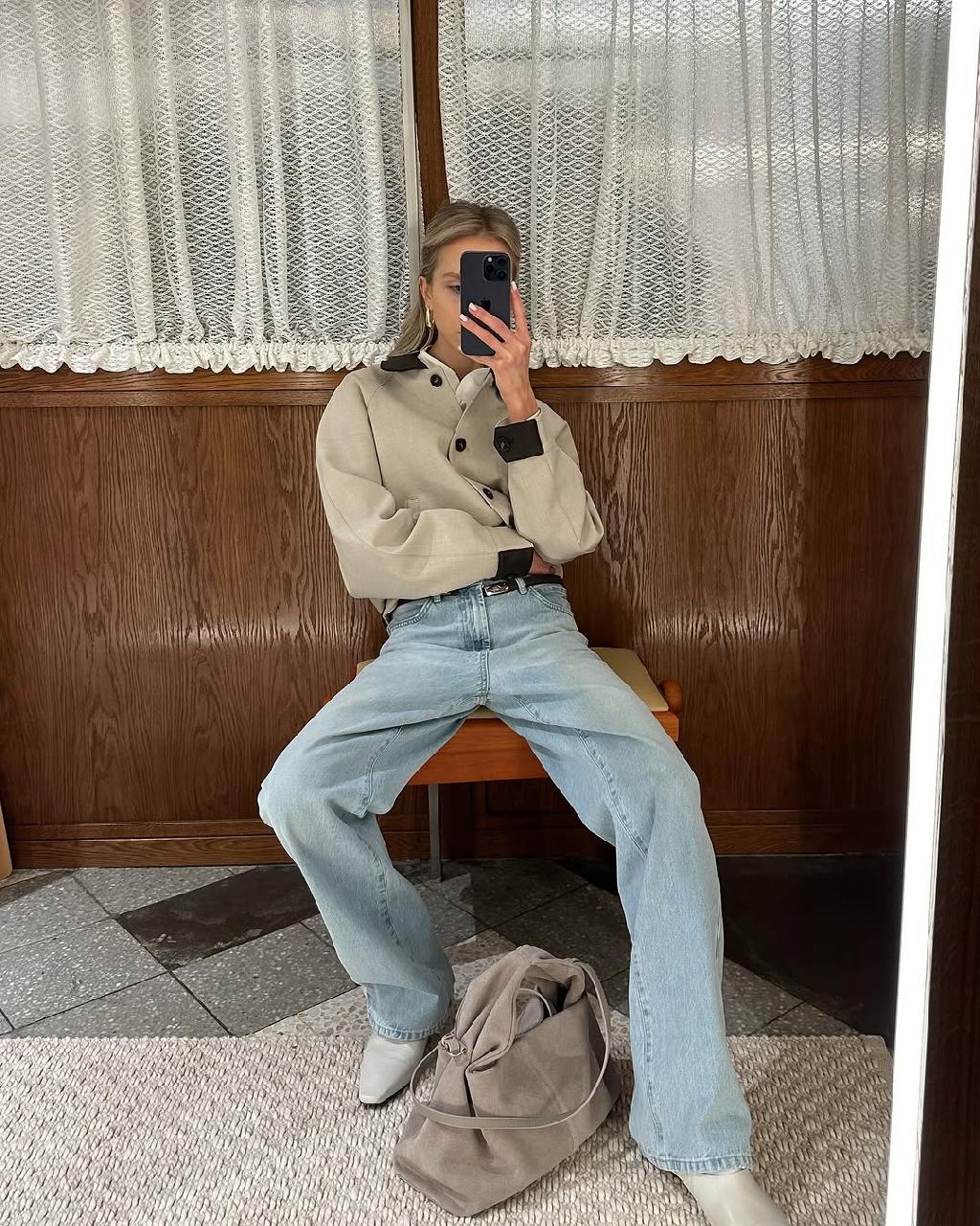 Люблю LIMÉ в последнее время всё больше, в таком образе от @katyyuuu хочется пойти в воскресенье с подружками на завтрак в Кривоколенный, а потом прогуляться по Покровке 