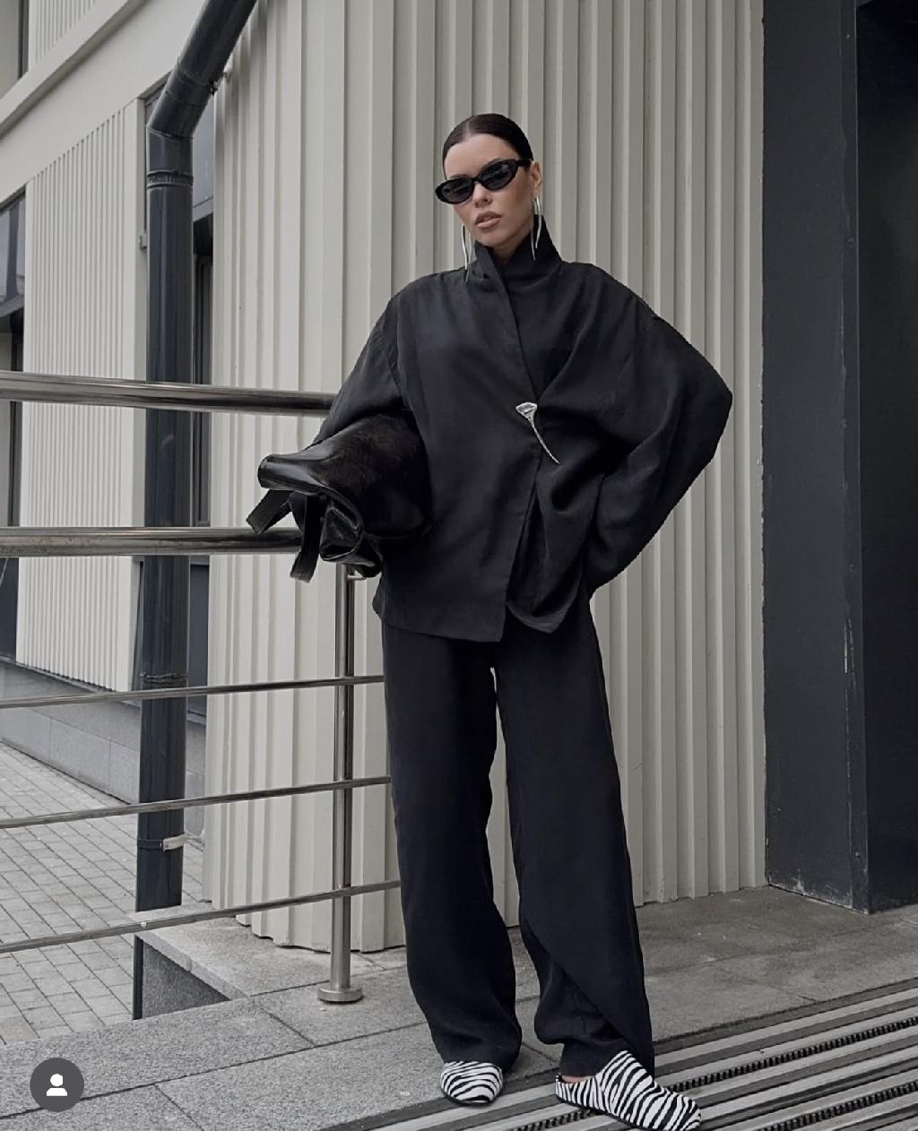 Несравненная Таня Тейла в льняном костюме от Voishe 