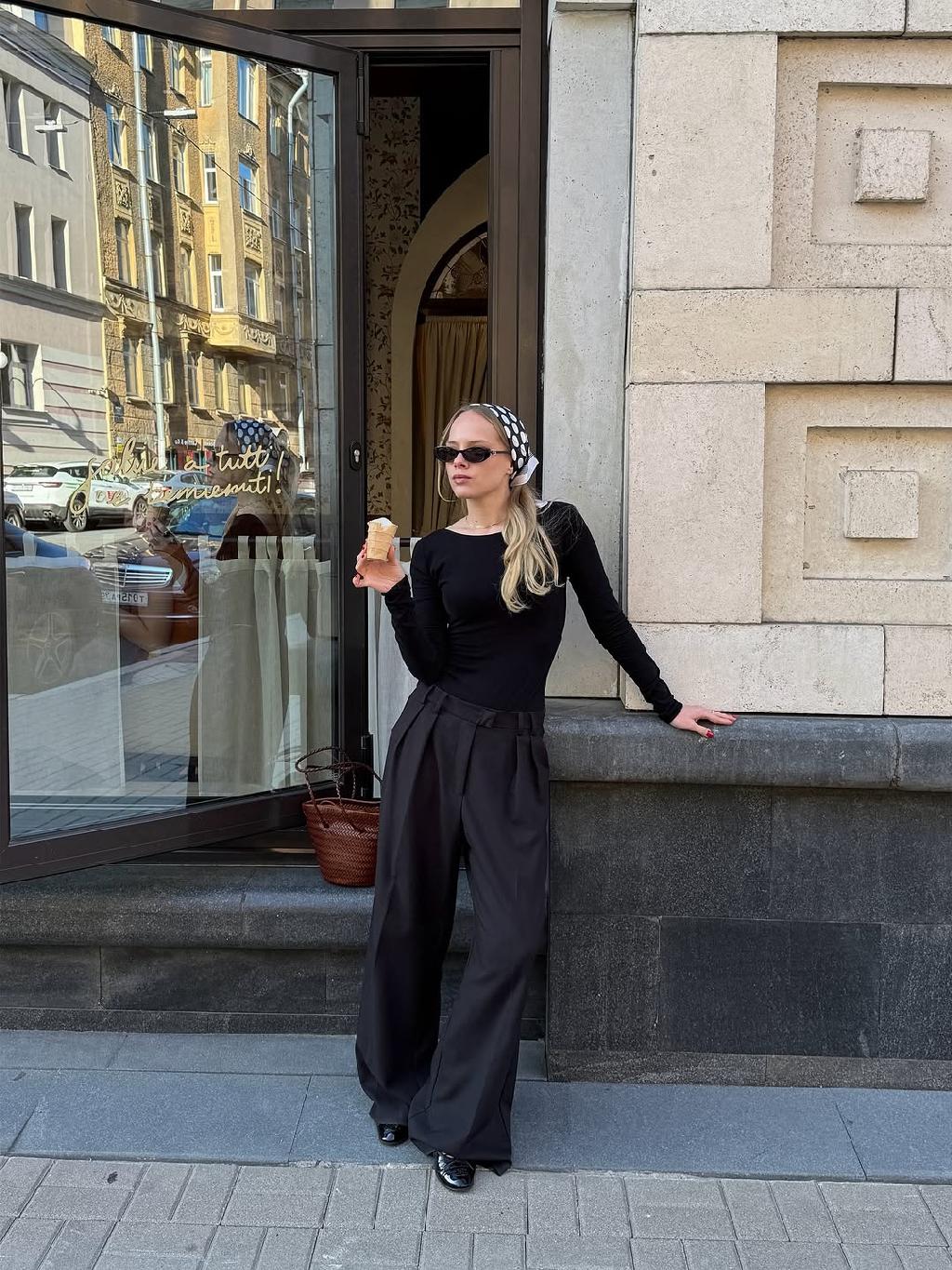 Total black by @kristinaklsv