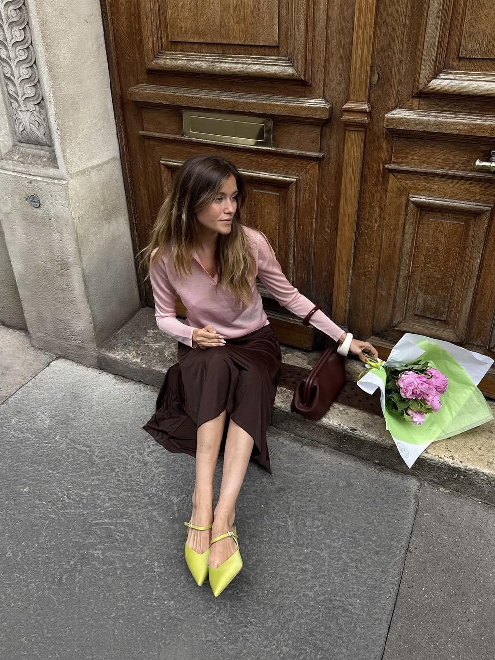 В этом сезоне нам точно нужна зеленая, салатовая, лимонная или желтая обувь. Только представьте, как этот цвет будет смотреться на загорелых ножках. И вообще, он дико освежает, и особенно, мне нравится в формате обуви.