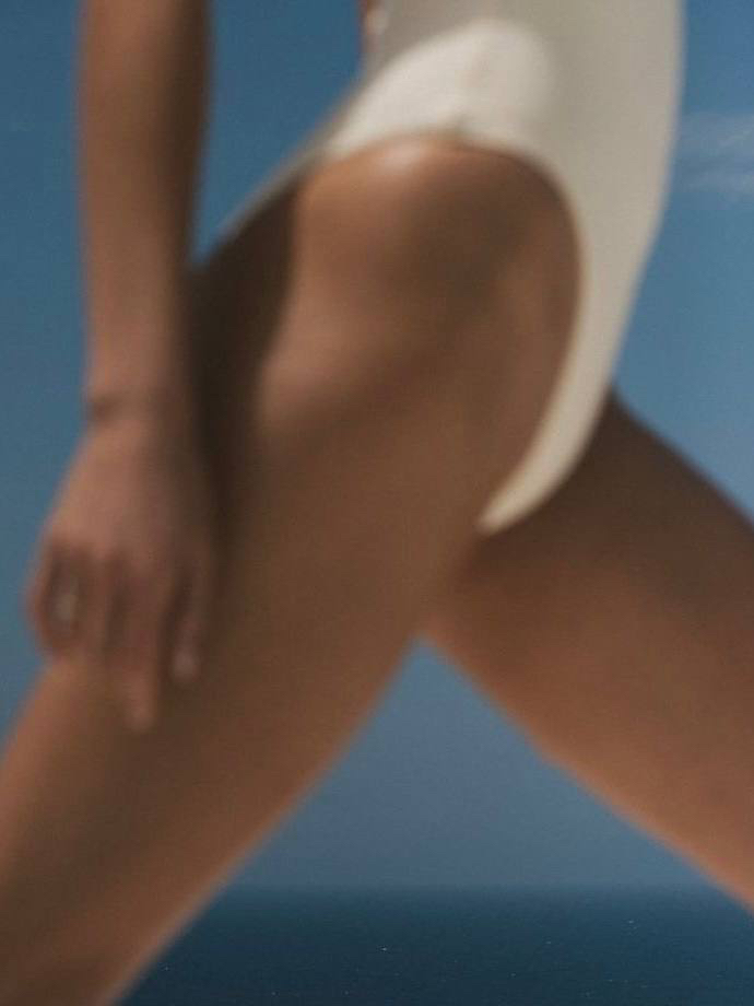 Инспирэйшн. 

Последнее время все больше нравятся простые кадры с детализацией. Есть в них какая-то глубина при отсутствии лишнего шума. 

Предстояющую неделю хочу посвятить созданию красивого контента.