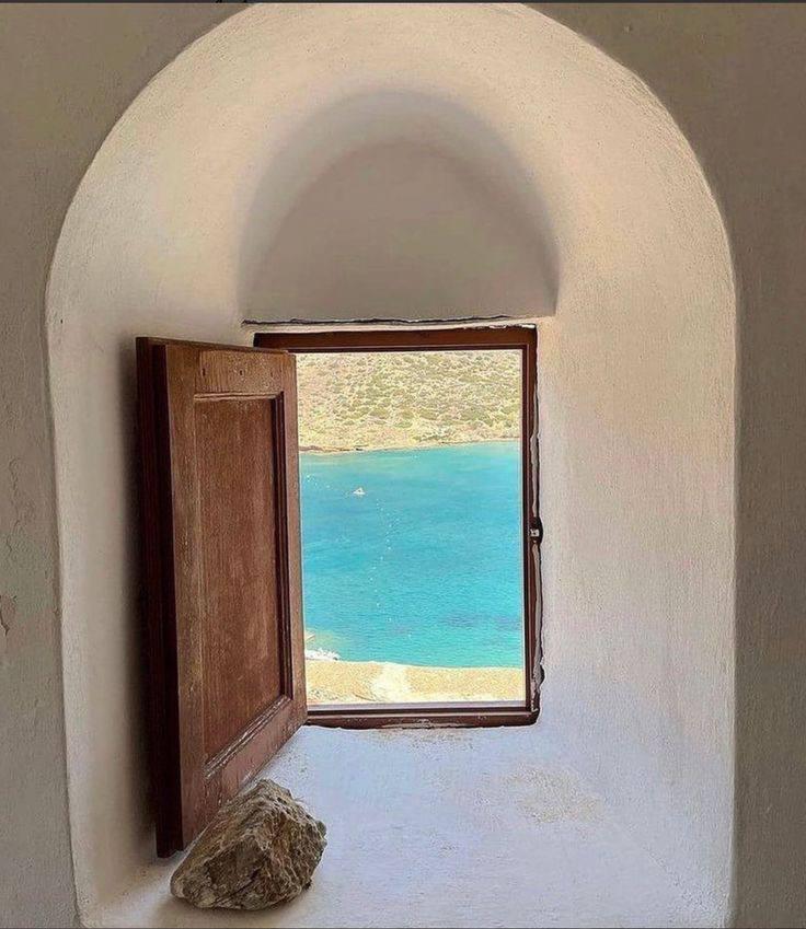 Бирюзовое инспо, как призыв тепла 💙