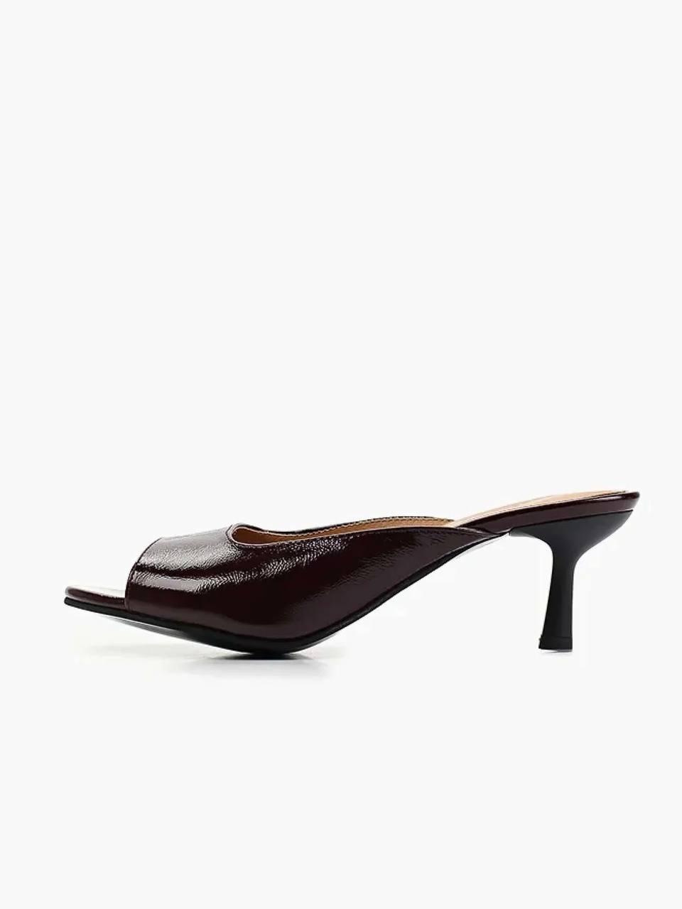 Ещё один классный бренд обуви, который очень хочется вам показать - Lusavou. Миллиард и одна небанальная модель. Но я б купила эти. 