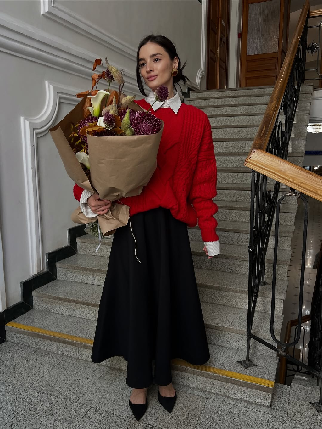 Яркий и смелый свитер Mom's в насыщенном красном и юбка Grace в цвете black

Разбираем уютные сочетания на Регине @fountainflowers

Подборка осенних образов 🍂
