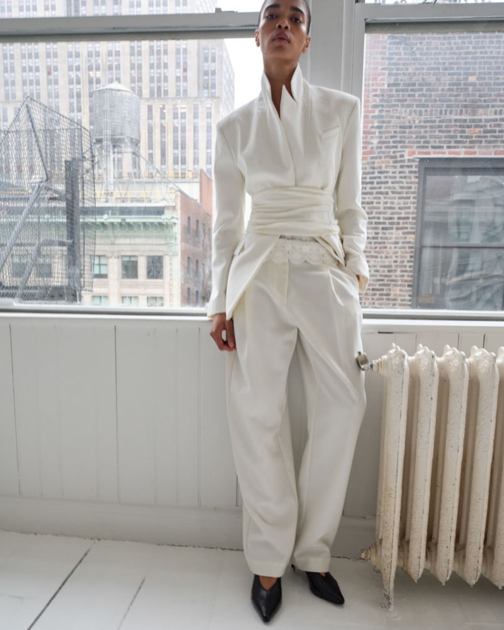 Всё чаще встречаются акценты на талию✨ Похоже, женственность и утонченность будет на максимуме этим летом ⚡️