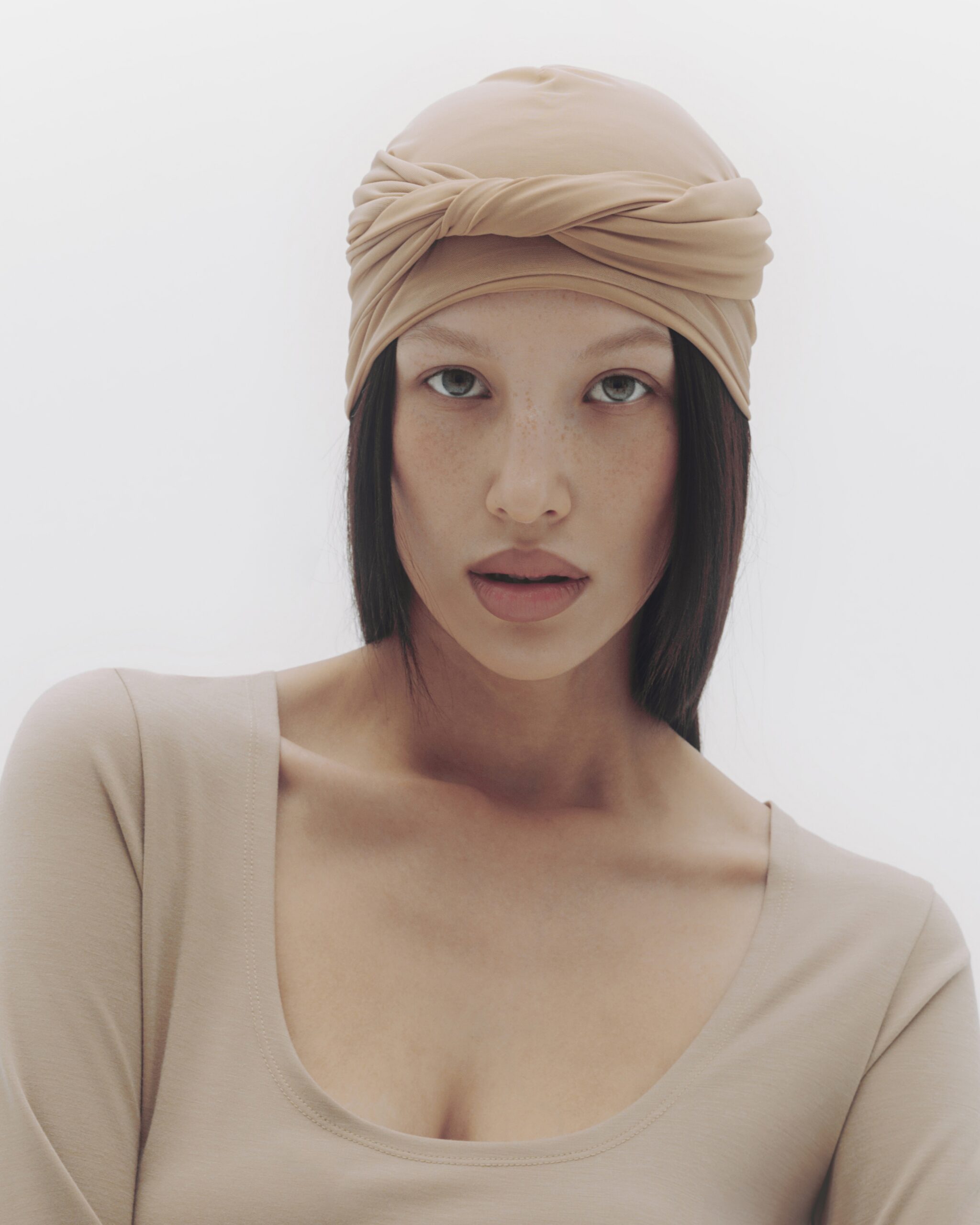 Если вы как и я давно искали и не могли найти где купить Чалму, то я нашла)