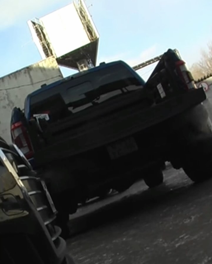 hey you,
would you help me to carry the stone?
open your heart, I’m coming home.
(c) pink floyd — hey you

———
(a)object: ernest armchair 
upholstery: car nappa
col: classic brown 
cover design: “the collector”
#ernest_chair
(a)location: annki® factory
#annki_factory 

———
*с англ.: эй, ты мне поможешь нести тяжкий груз?
сердце открой, я возвращаюсь домой.