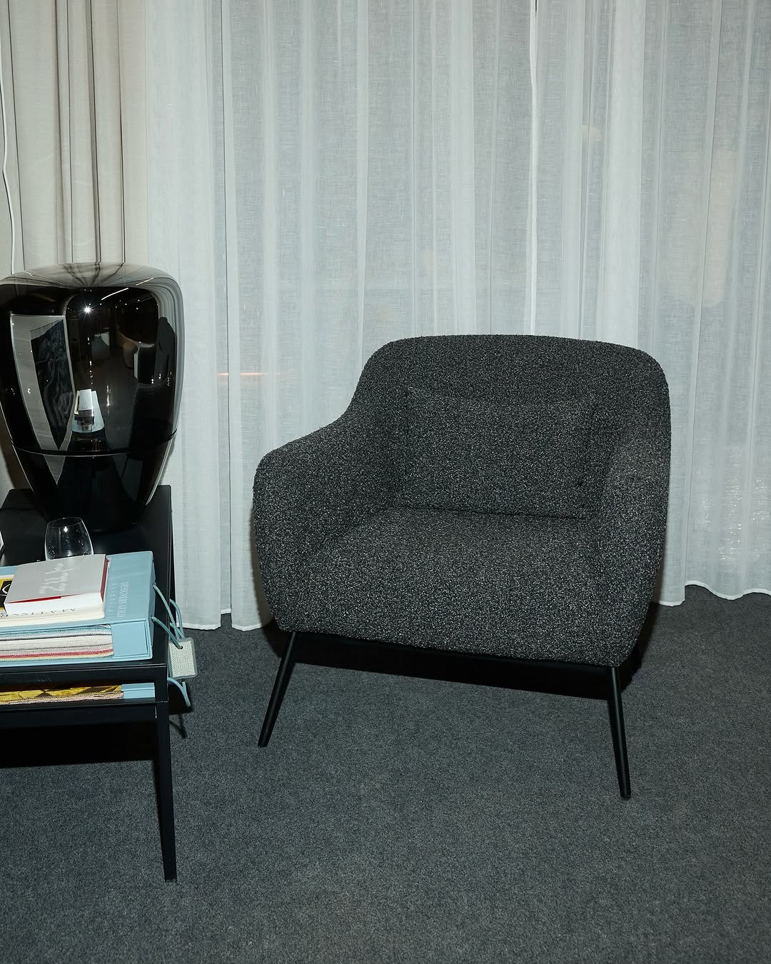 анна и ernest в шоуруме в екатеринбурге

мы всегда рады гостям и ждём вас по адресу: улица малышева 8, 3 этаж, салон 317

[мы растем и скоро переедем из этого пространства, поэтому успейте попрощаться с нашим первым флагманским шоурумом]

——
(a)object: ernest chair
upholstery: buckle
col: grey
#ernest_chair