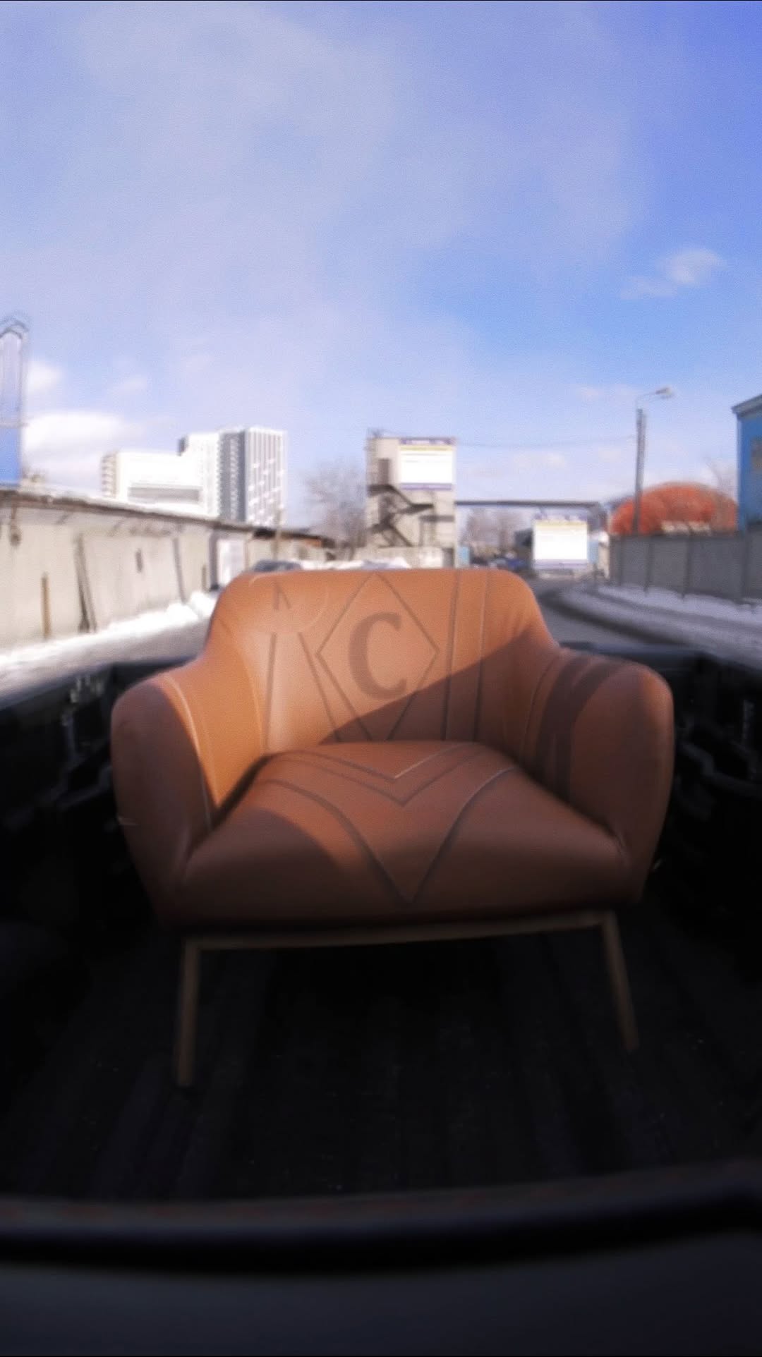 choose your side:
самовывоз или доставка курьером.
#annki_delivery 

———
(a)object: ernest armchair 
upholstery: car nappa
col: classic brown
design: “the collector”
#ernest_armchair

(a)location: annki® factory 
#annki_factory