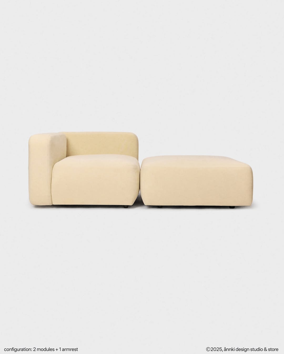 добавляйте модули — и собирайте вокруг себя только плюсы.

могут быть с оттоманкой, подлокотником, отсеком для хранения и раскладной секцией.

выбирайте свою конфигурацию дивана plus+ на сайте annki.studio