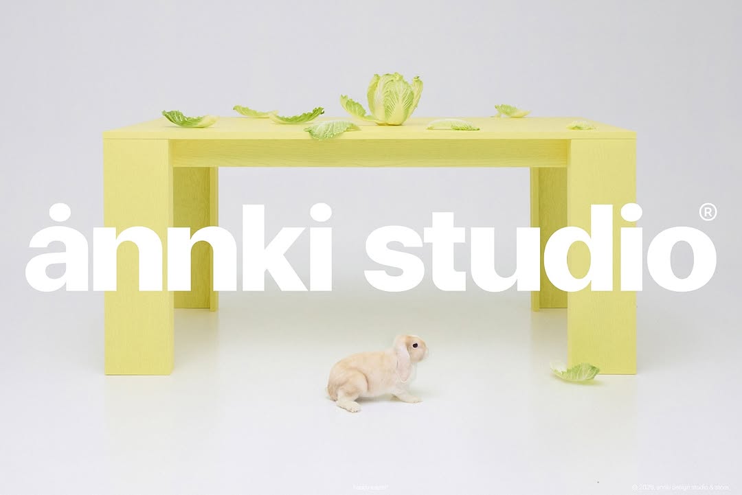 happy easter!

———
(a)object: bill table
col: yellow green 
#bill_table