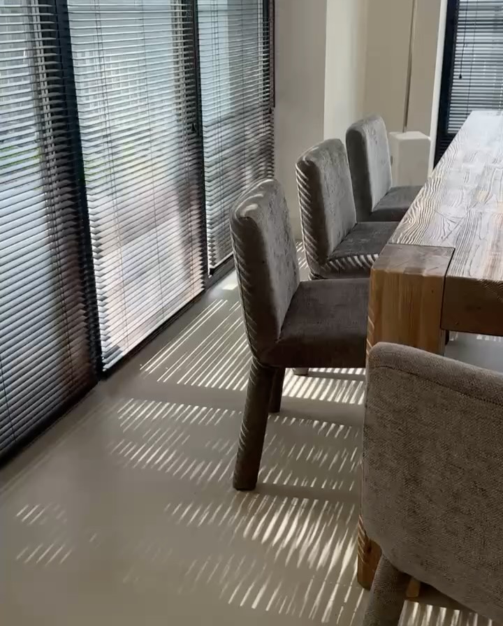 давно не было рубрики #annkiathome — исправляется. в постоянной подборке мы делимся кадрами от клиентов, вдохновляясь тем, как наши предметы оживают в ваших интерьерах.

——
1-3 — диван plus / upholstery: velour / col: natural / @daniliakhutbeeva 
4-5 — кровать sóva / upholstery: buckle / col: milk
6-7 — стулья steve dinner / upholstery: jacquard / col: zebra ; upholstery: eco wool / col: grass / location: @whatelse.life 
8 — диван plus / upholstery: velour / col: dark grey
9 — скамья clover 2.0 / col: xmas / @daryazosimenko 
10 — стулья steve dinner / upholstery: velour / col: dark grey
11 — табурет clover / col: wood