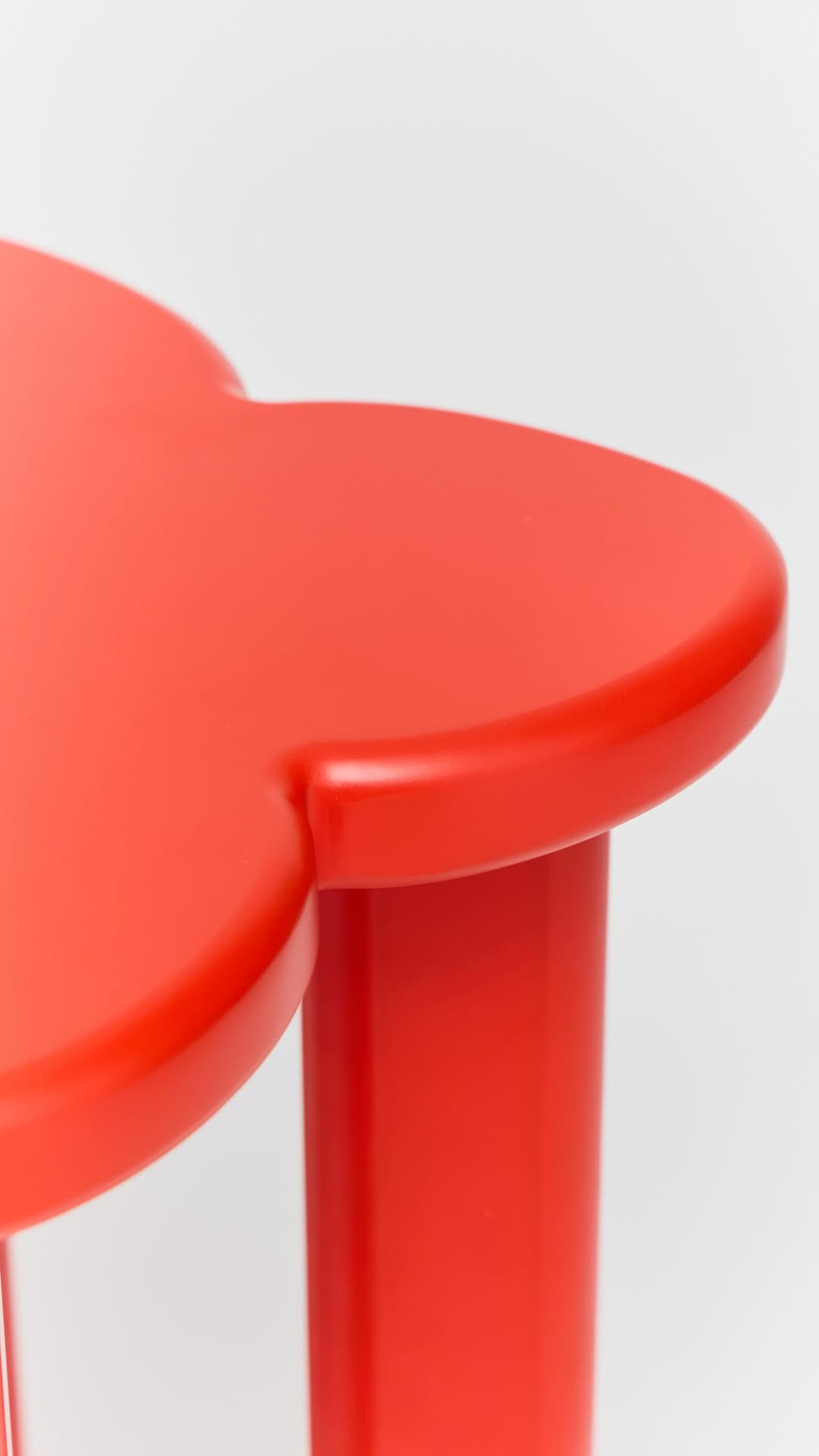 attention! скоро отправляемся на поиски clover’a  в московских локациях.